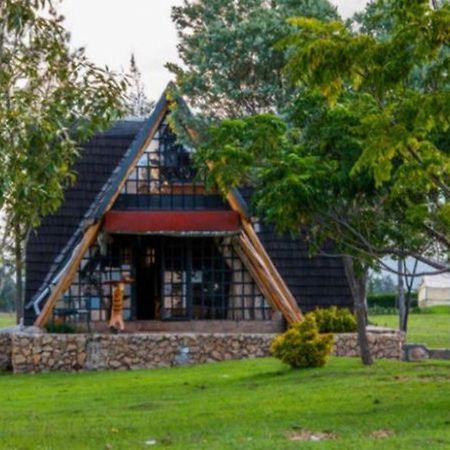 Samawati Lakeside Cottages Nyahururu Extérieur photo